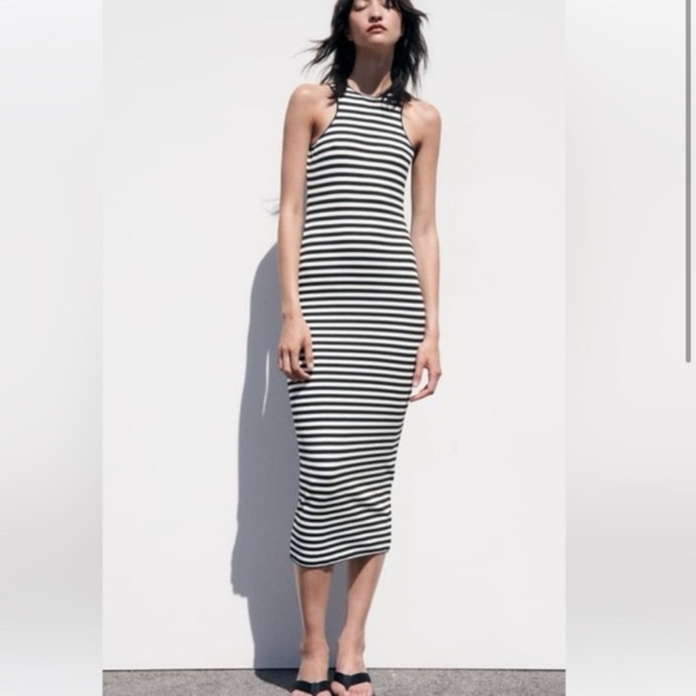 Zara Bodycon Black & White Knit Striped Dress (M)